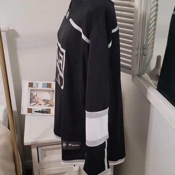 🆕️ LA Kings NHL Fanatics Home Breakaway Jersey - Picture 4 of 10